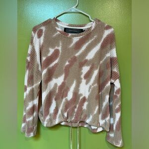 CUTE THERMAL TOP!